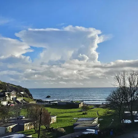 Pet Friendly Sea View Villa Millendreath Лу Экстерьер фото