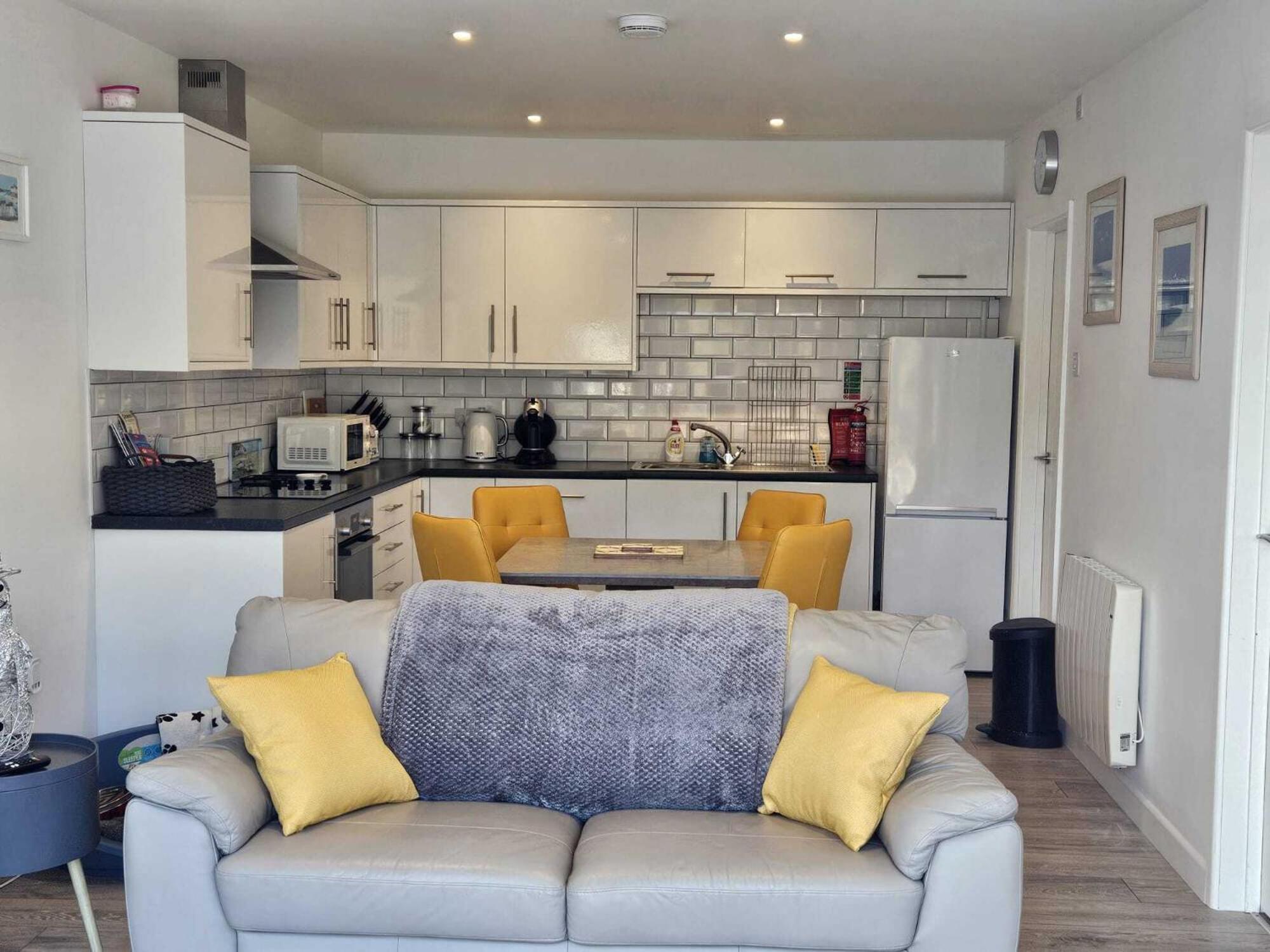 Pet Friendly Sea View Millendreath *